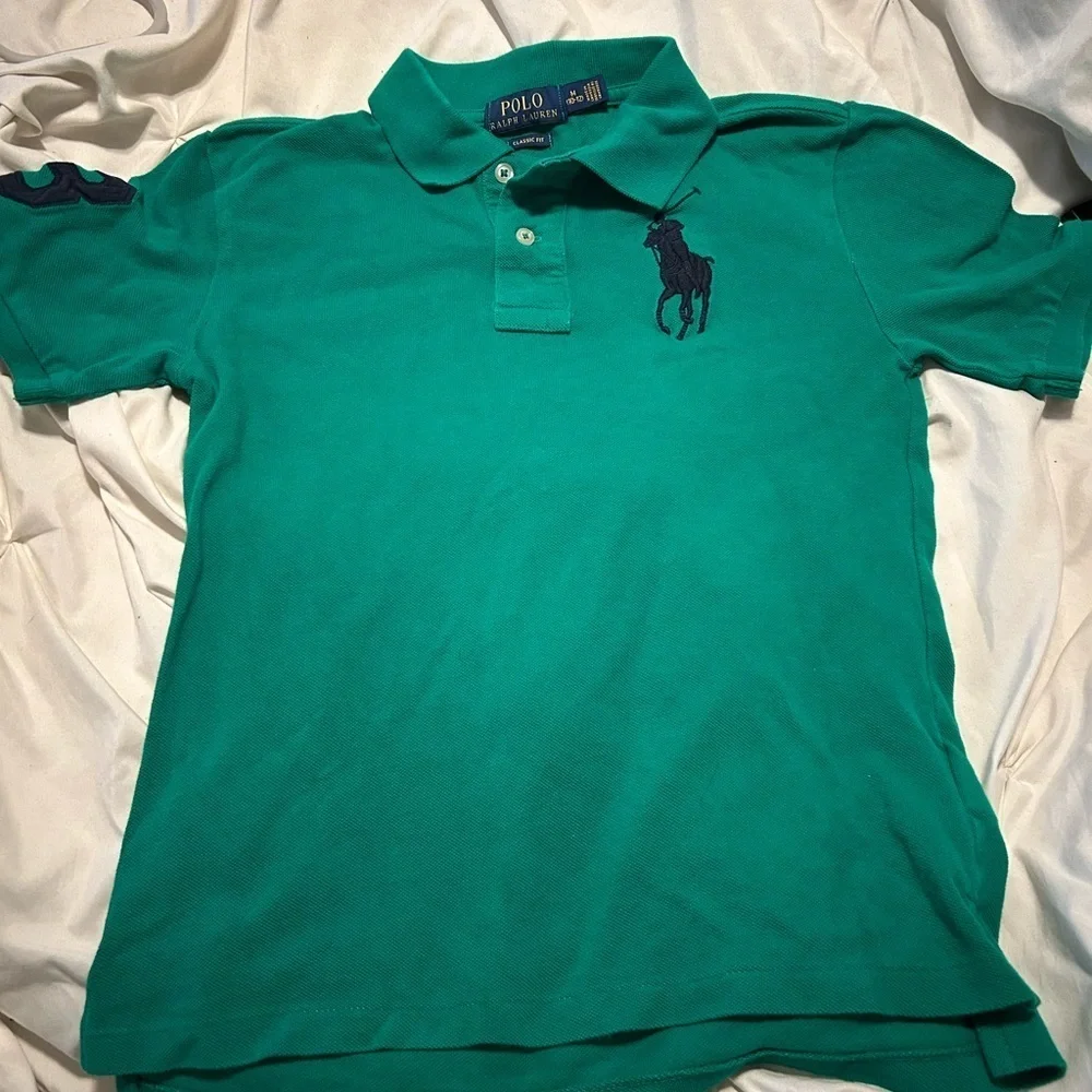 Ralph Lauren Polo shirt. Boys 10/12 Great condition. Brighter than photos.